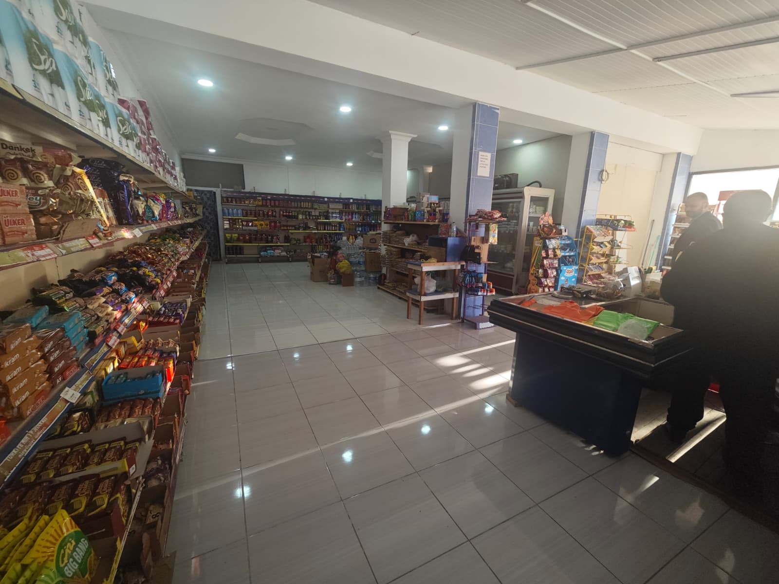 MABEL!DEN ARSİNDE ANAYOL ÜZERİ DEVREN KİRALIK DÜKKAN